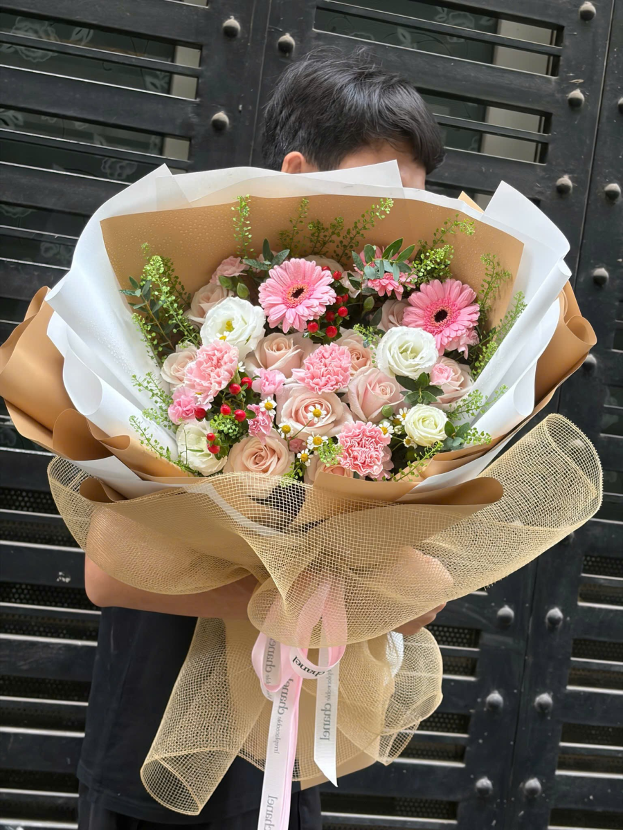 Hoa tặng gia đình, người thân