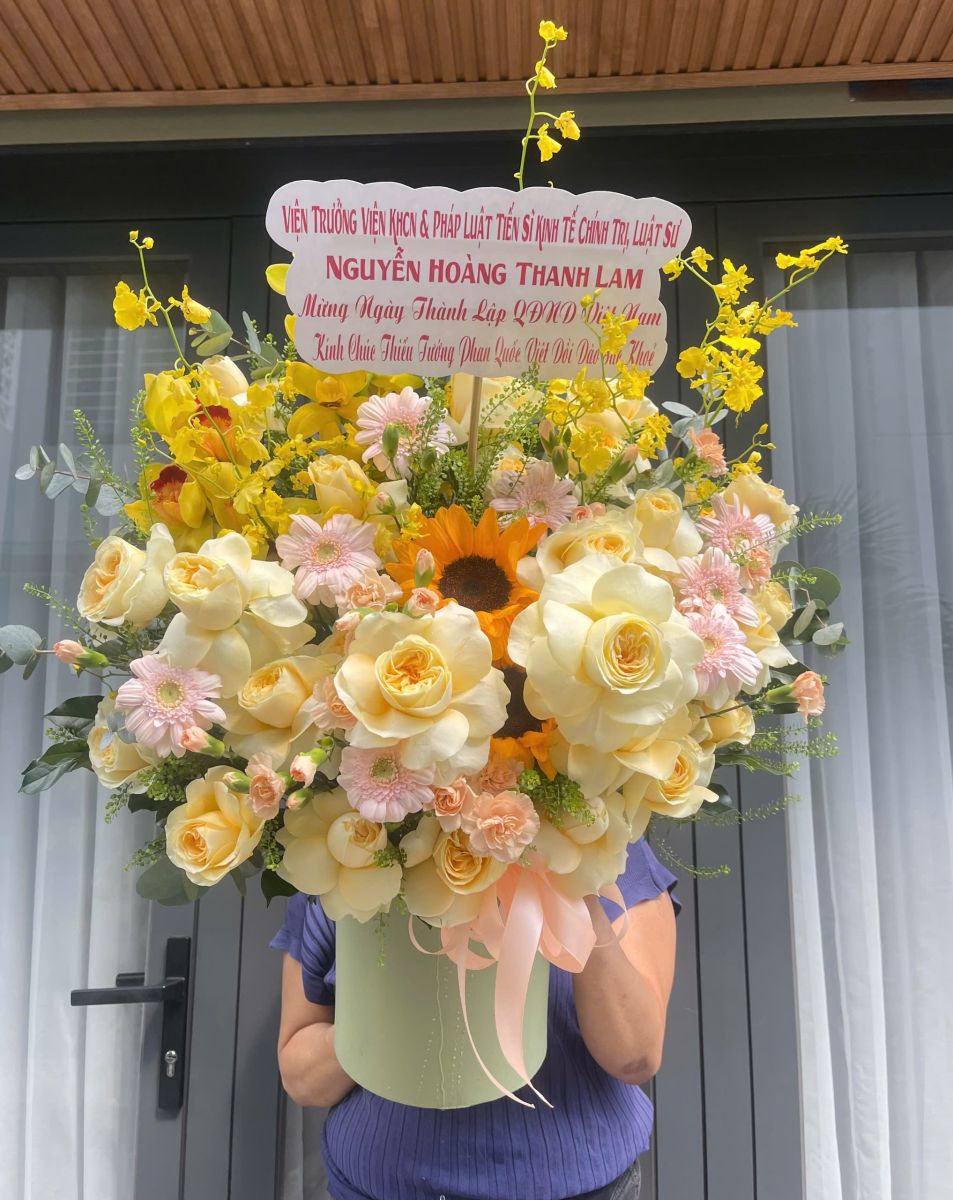 Giỏ hoa tặng 8/3 đẹp