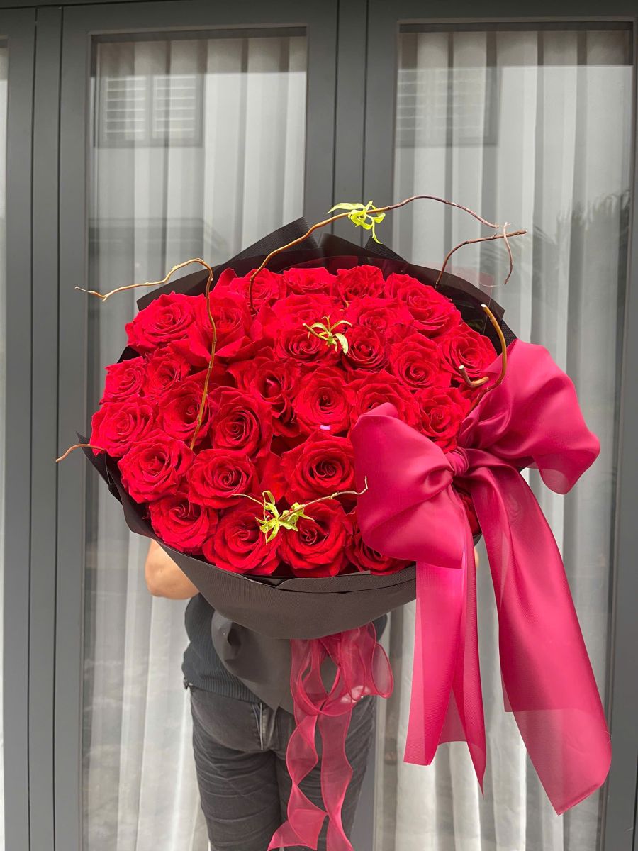 hoa tặng phụ nữ đẹp loại màu đỏ