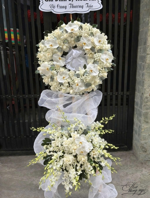  Kệ Hoa Khẽ Tiễn