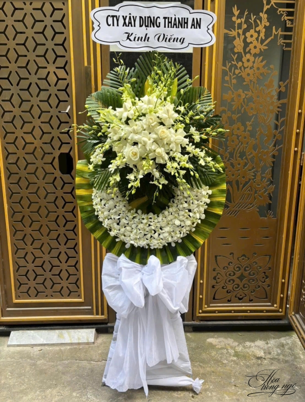Kệ hoa Tưởng Niệm
