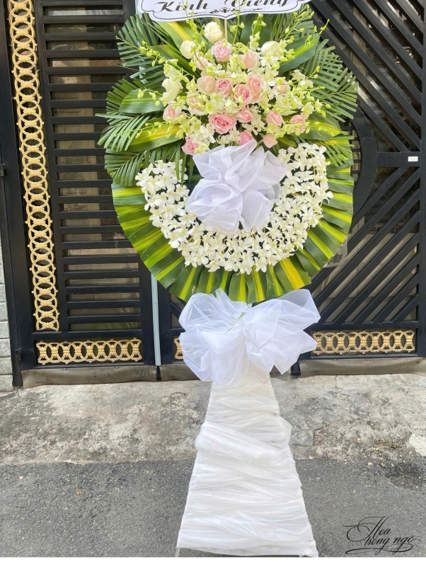 Kệ Hoa Ân Viễn