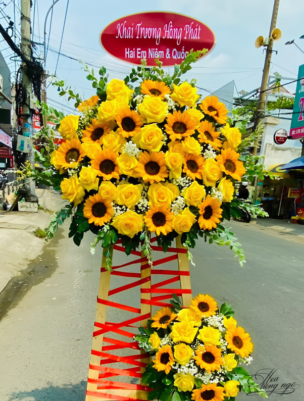Kệ Hoa Kim Hỷ