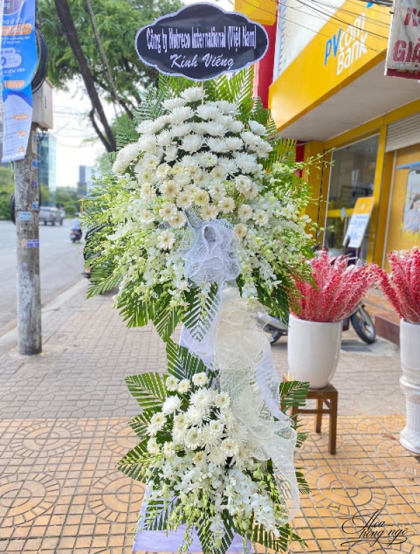 Kính Tiễn
