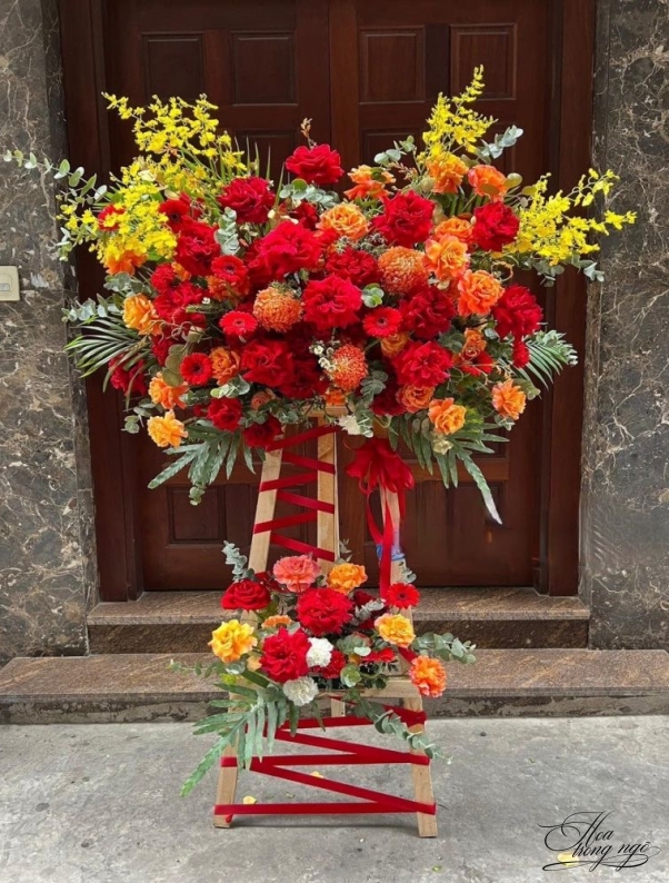 Kệ Hoa Thiên Vượng